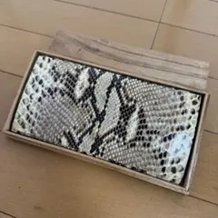 ダイヤモンドパイソン 長財布 蛇革 ロングウォレット 木箱付 縁起物 金運