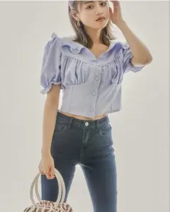 GRLフリル付きライトブルーシャツ タグ付き