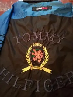 トミーヒルフィガー ☆ビック刺繍ロゴ 　ナイロン　ジャケット　ジャンパー