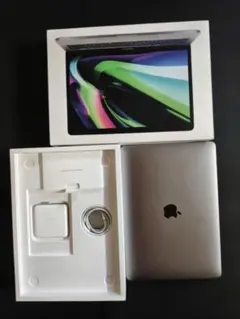 Macbook Pro 2020 M1 13 inch 8/256 美品