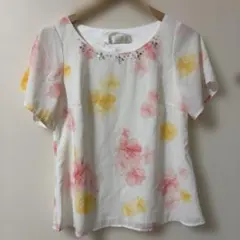 ミシェルマカロン　ブラウス ビジュー付き