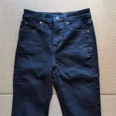 UNIQLOハイライズストレートスキニージーンズ　サイズ24