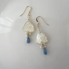 エメラルドとレモンクォーツのお花カービングピアス✴︎14kgf