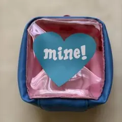 ハート型「mine!」ロゴ ポーチ
