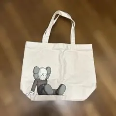 KAWS UT UNIQLO　トートバッグ