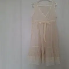 PINKHOUSE　アイボリー　ノースリーブ　チュニック　レース　フリルのサムネイル