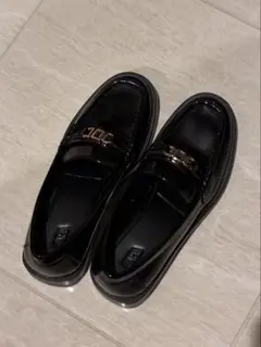 ZARAローファーのサムネイル