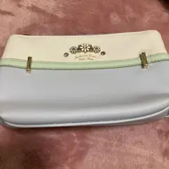 フラワーモチーフ 合成皮革ポーチ