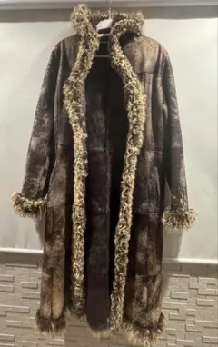 フード付きブラウン毛皮ロングレザーコート