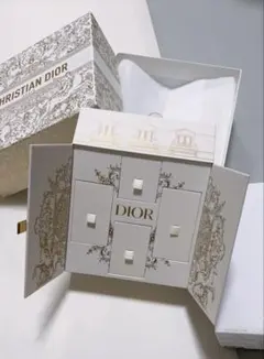 2025年最新】ディオールアドベントカレンダーの人気アイテム - メルカリ