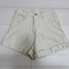 クリーム色 Mサイズ ショートパンツ