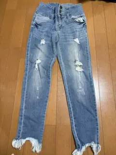 アベイル　ダメージスキニーのサムネイル