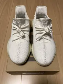 アディダス イージーブースト350 V2 クリーム トリプルホワイト