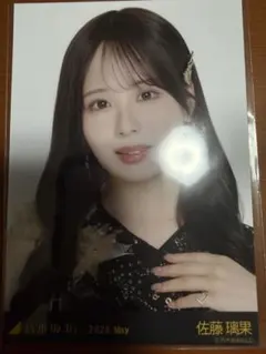 乃木坂46 佐藤璃果 5月月間ランダム生写真スペシャル衣装のサムネイル