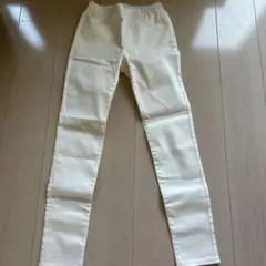 ホワイト スキニーパンツ Mサイズ　キッズ