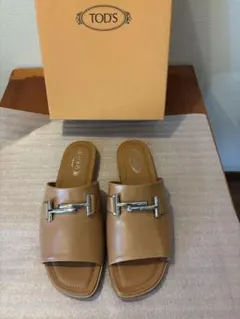 TOD'S レザー サンダル ミュール37のサムネイル