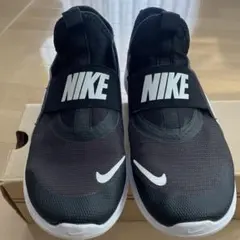 Nike ブラック スニーカー スリッポン