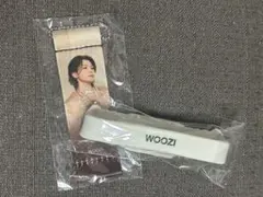 ウジ　WOOZI フラッグ　ラババン