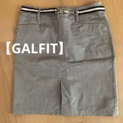 【GALFIT】膝丈スカート　春〜夏オフィスカジュアル　薄いブルー系　ベルト付きのサムネイル