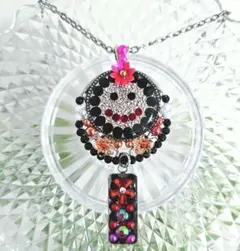 レジンネックレス ハンドメイド にこちゃんモチーフ 笑顔 黒