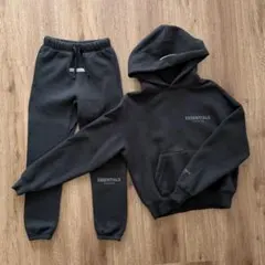 Fear of God Essentials Kidsフーディー＆パンツ セット