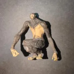 海洋堂　進撃の巨人　獣の巨人フィギュア