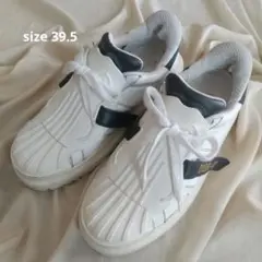DIOR-ID スニーカー ホワイト ネイビー 39.5のサムネイル