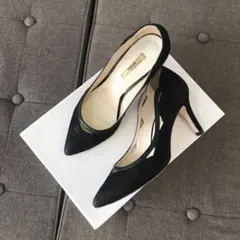 ブラックレザーパンプス