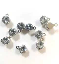 ジルコニアチャーム