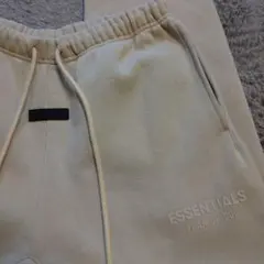 ESSENTIALS FEAR OF GOD スウェットパンツ クリーム色