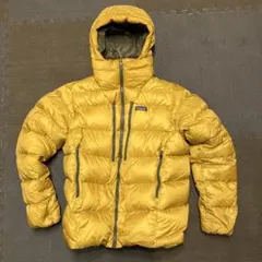 patagonia イエロー　フィッツロイダウンジャケット