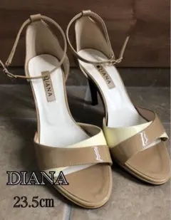 DIANA ベージュ　エナメル　ミュール　23.5㎝のサムネイル