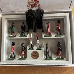 伝統的衛兵フィギュアセット 10体
