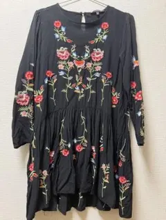 花柄　刺繍　チュニック　ZARA ザラ　Lサイズ