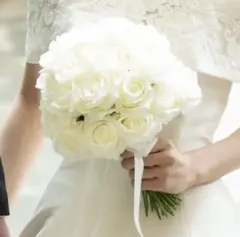 ホワイト グリーン　ウェディングブーケ 結婚式 前撮り　ローズ　カンパニュラ ホワイト グリーン ウェディングブーケ 結婚式 前撮り ローズ