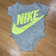NIKE グレー ロンパース
