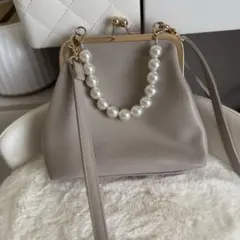 バッグ　ショルダーバッグ　がま口