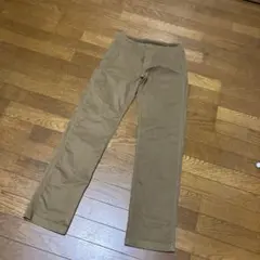 ユニクロ　パンツ　チノパン