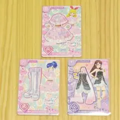 アトレ　アイカツオフィシャルストア　特典 カード 星宮いちご 霧矢あおい 紫吹蘭