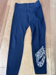 ガールズ　女児　まだまだ履ける！！NIKE レオパード柄ロゴ スパッツ