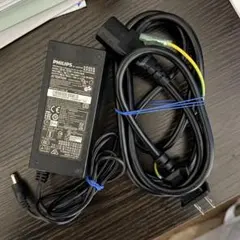 PHILIPS ACアダプター　19V~2A ADPC1936 中古動作品のサムネイル