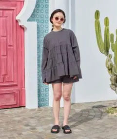 新品未使用　FREAK'S STORE ラッシュガード フリルティアード　グレー