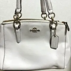 COACH ホワイトレザー ショルダーバッグ