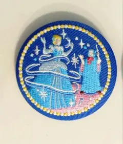 ディズニー 刺繍缶バッジのサムネイル