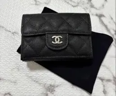 CHANEL スモールフラップ　ブラック 三つ折り財布　キャビアスキン