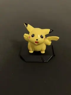 ポケモン　フィギュア　ピカチュウ　年代物　美品