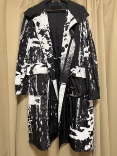 th×VIER ANTWERP/プリントフードコート