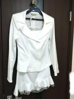 レディース　スーツ