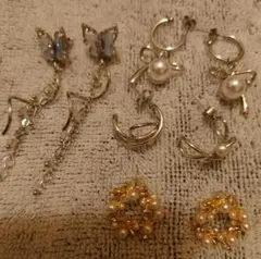 蝶モチーフとパールのピアスセット