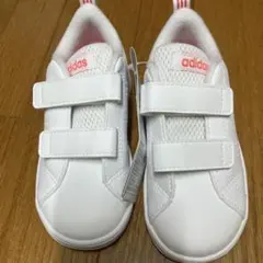 新品未使用adidas ベルクロスニーカー ホワイト15cm